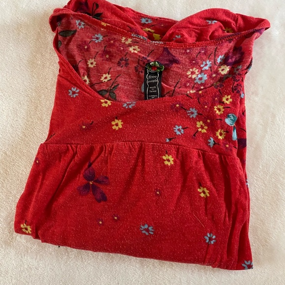 Free People | Red Floral Top - Picture 2 of 7